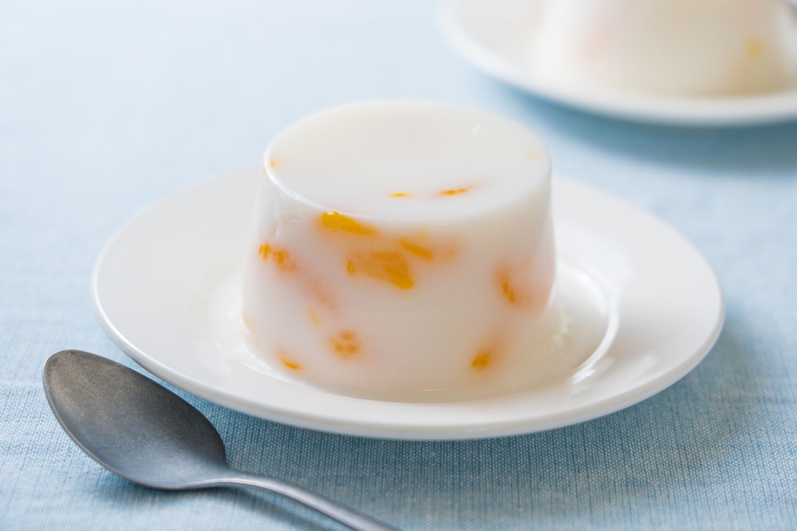 Theo các chuyên gia dinh dưỡng, 100g rau câu có hàm lượng calo là 61.7 kcal